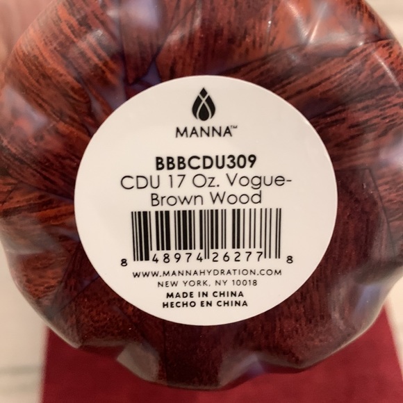 NWT Manna 17oz. Water Bottle - Monogrammed M.S. Vouge Brown Wood - Picture 6 of 13